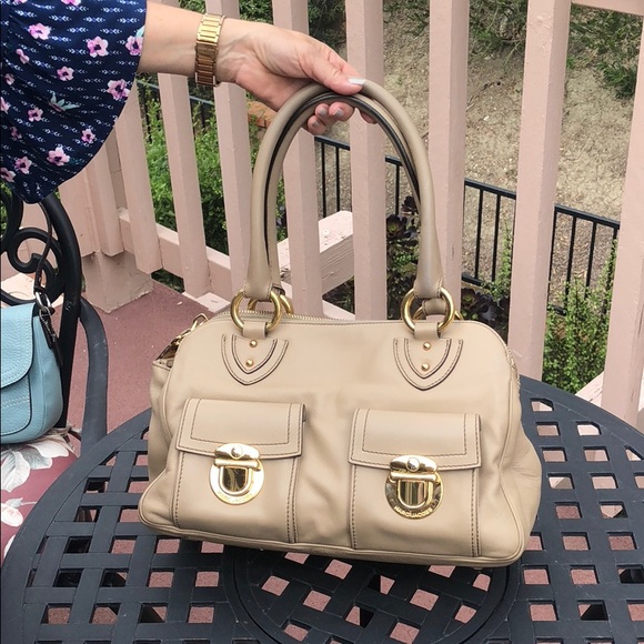 Marc Jacobs Handbags - Cream/tan marc jacobs bag